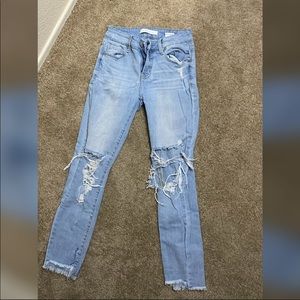 Light Wash Ripped Jeans